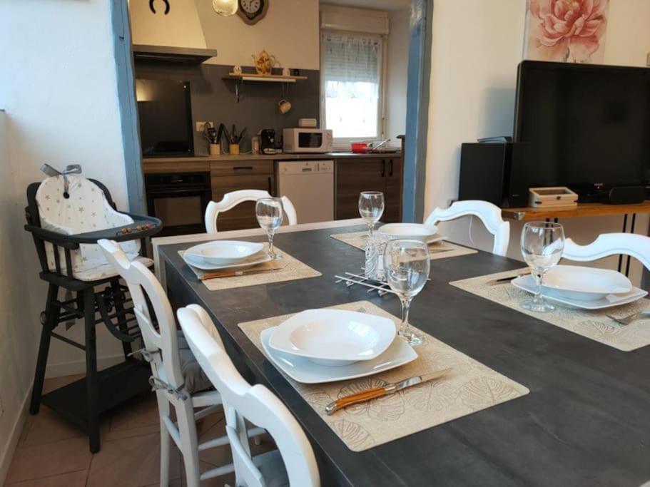Meuble 3 Etoiles Dans Un Petit Village Du Gers Villecomtal-Sur-Arros Екстериор снимка